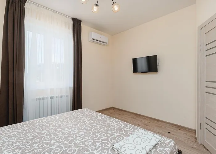 20 Deribasivska 2 Bedrooms *