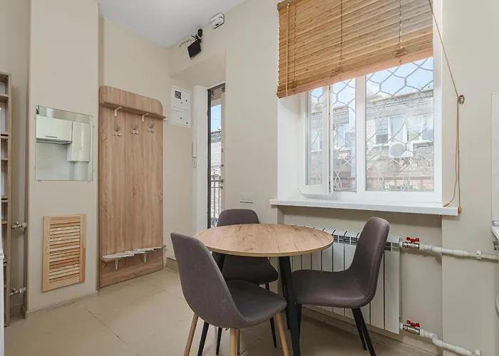 20 Deribasivska 2 Bedrooms * Odessa