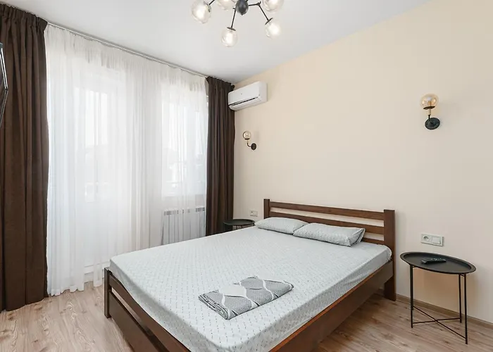 20 Deribasivska 2 Bedrooms Apartament